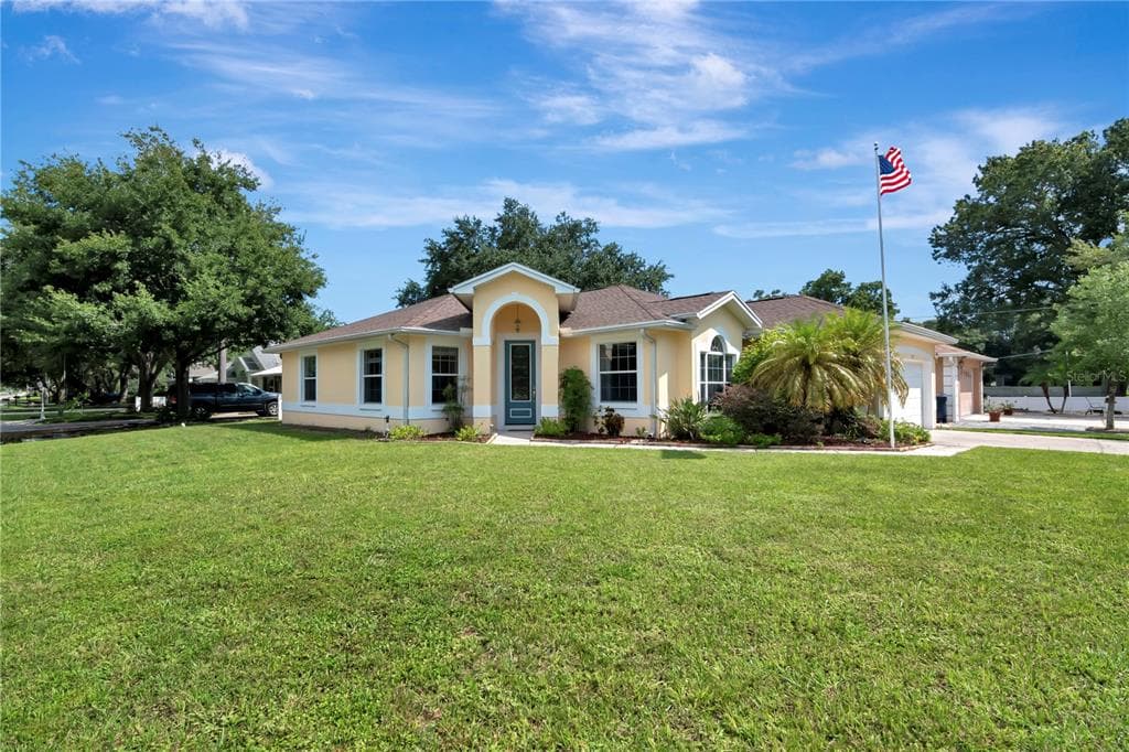 3217 W BAY AVENUE TAMPA, FL 33611