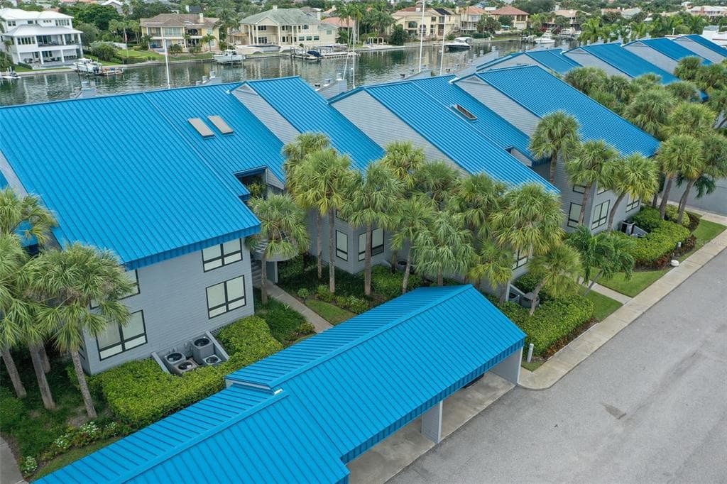 910 PINELLAS BAYWAY S UNIT 104 TIERRA VERDE, FL 33715