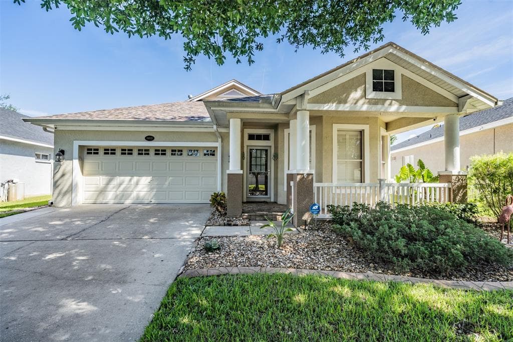 18035 LAKE REFLECTIONS BOULEVARD LUTZ, FL 33558
