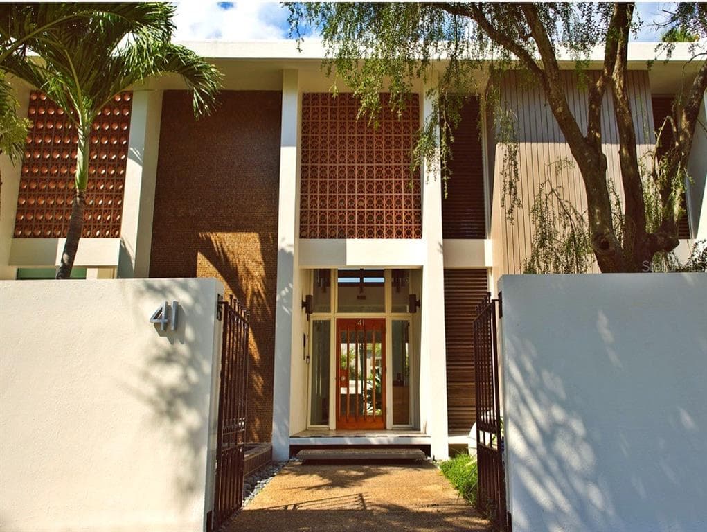 41 BERING STREET TAMPA, FL 33606