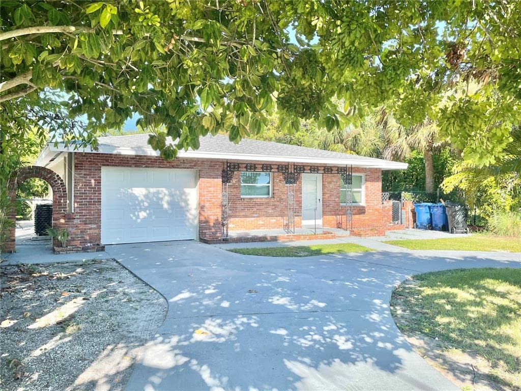 4339 6TH STREET S ST PETERSBURG, FL 33705