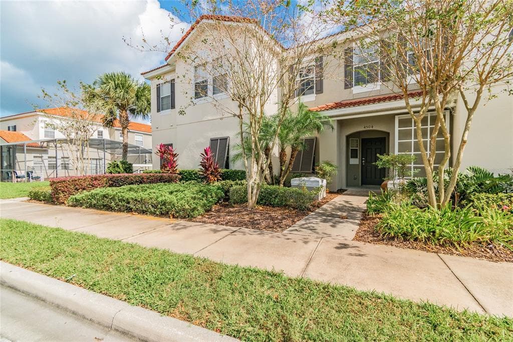 4504 ALBERTO CIRCLE KISSIMMEE, FL 34746