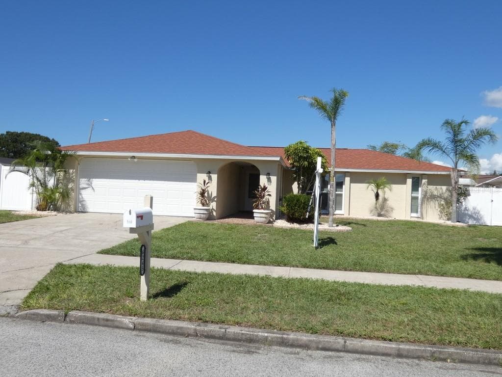 6245 ESTATE DRIVE NEW PORT RICHEY, FL 34653