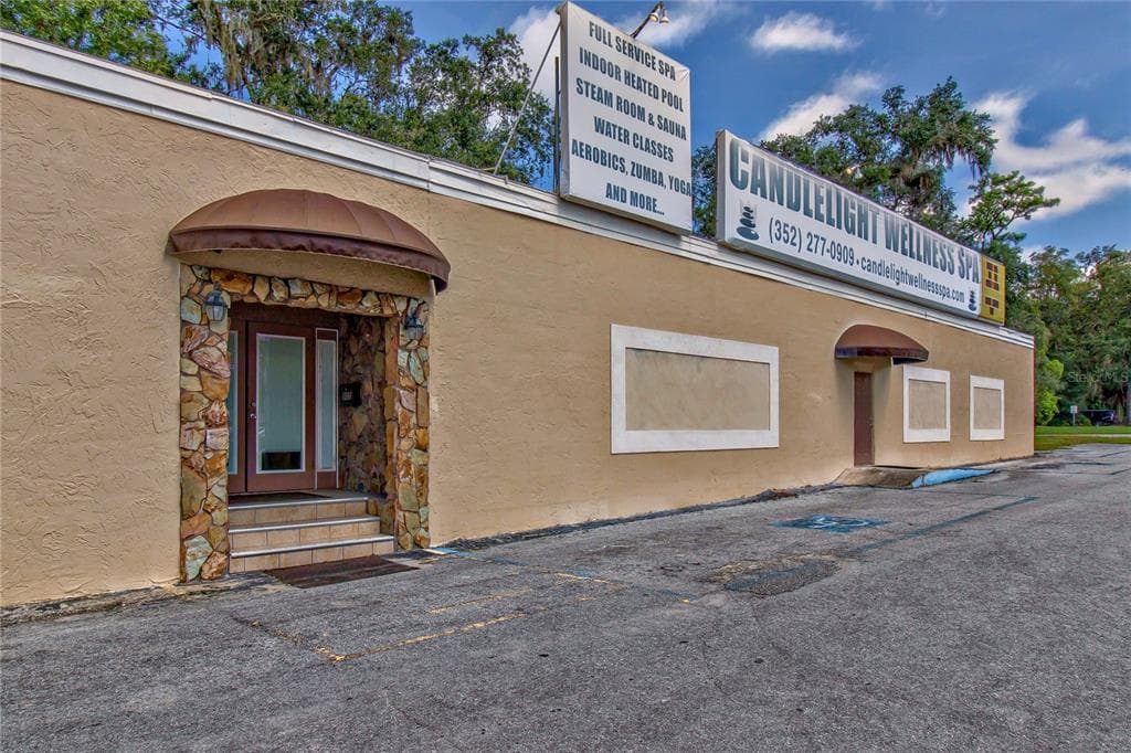955 CANDLELIGHT BOULEVARD BROOKSVILLE, FL 34601