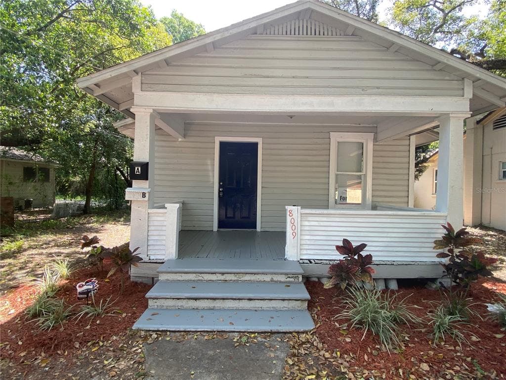 8009 N 11TH STREET TAMPA, FL 33604