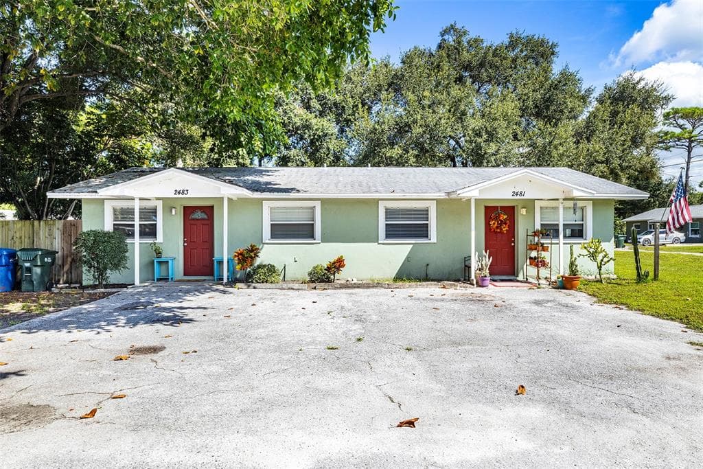 2481 HILLSDALE AVENUE LARGO, FL 33774