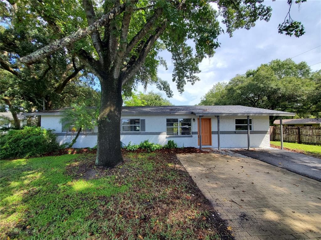 8924 EHREN CUTOFF LAND O LAKES, FL 34639