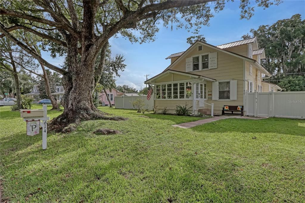 614 CONNECTICUT AVENUE ST CLOUD, FL 34769