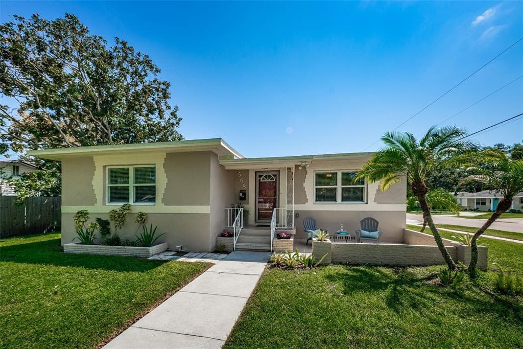 568 SOUTHWEST BOULEVARD N ST PETERSBURG, FL 33703