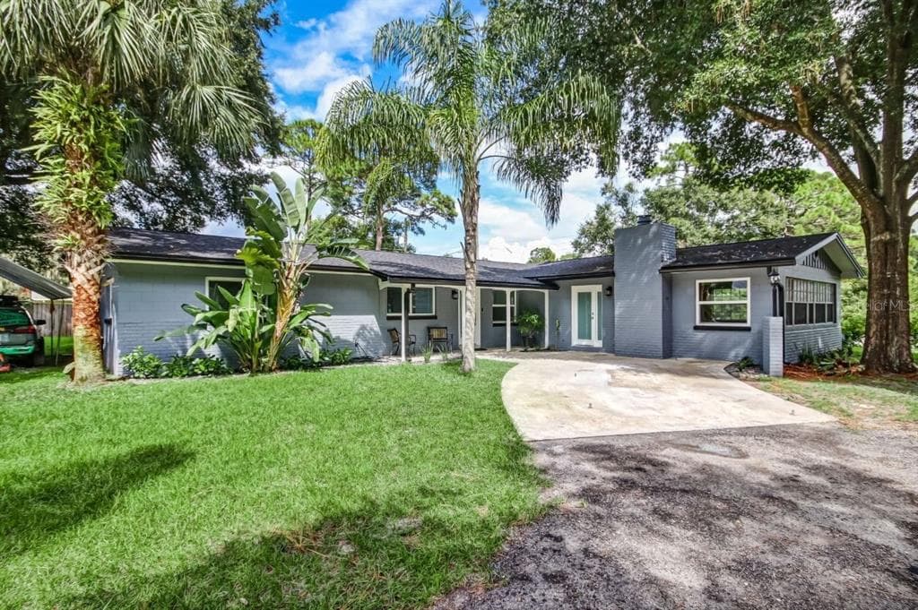 810 N COUNTRY CLUB ROAD LAKE MARY, FL 32746