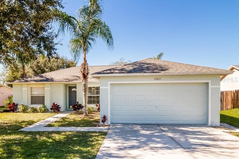 11837 WINDFLOWER COURT CLERMONT, FL 34711