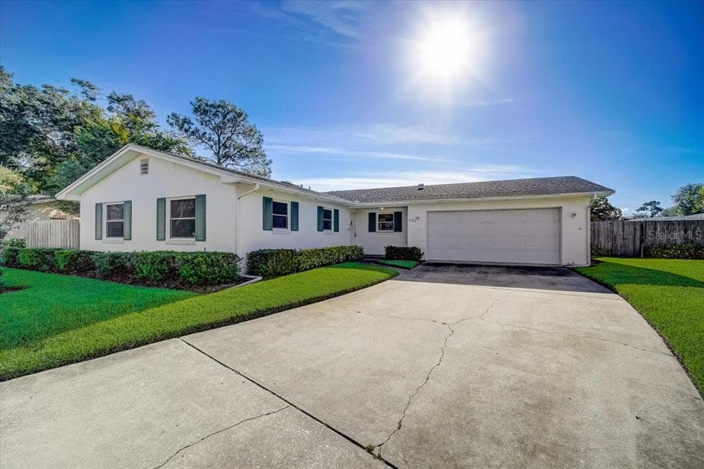 2102 BONANZA AVENUE WINTER PARK, FL 32792