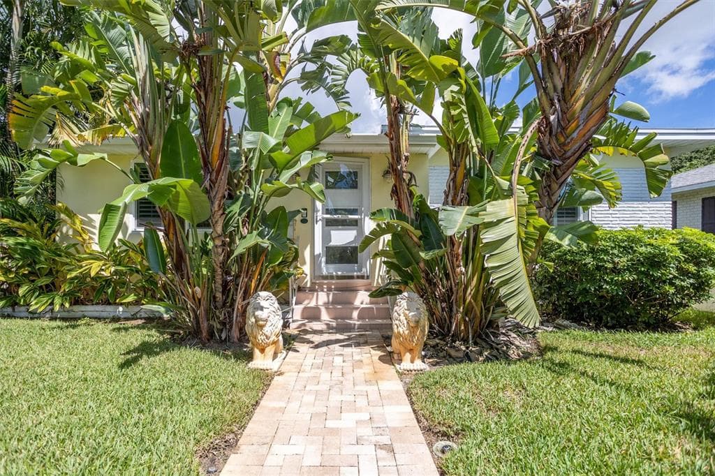 4539 5TH AVENUE N ST PETERSBURG, FL 33713