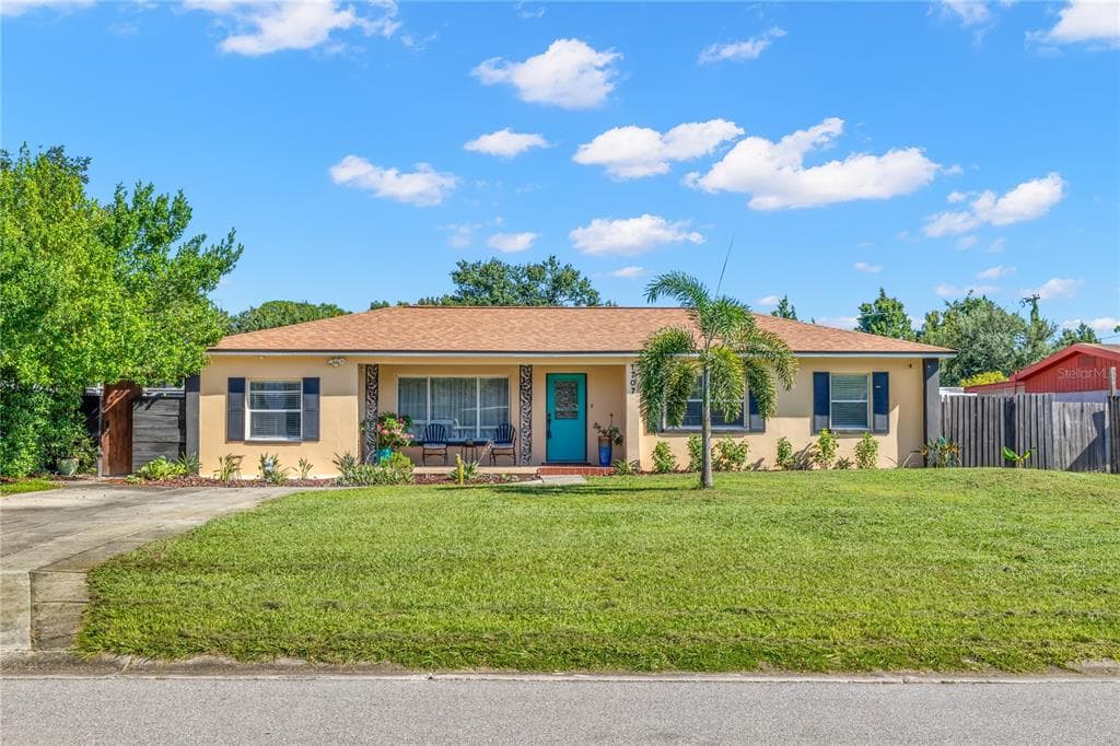 1707 W ERNA DRIVE TAMPA, FL 33603