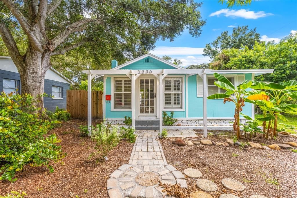 2336 QUINCY STREET S ST PETERSBURG, FL 33711