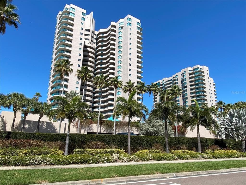 1540 GULF BOULEVARD UNIT 802 CLEARWATER, FL 33767