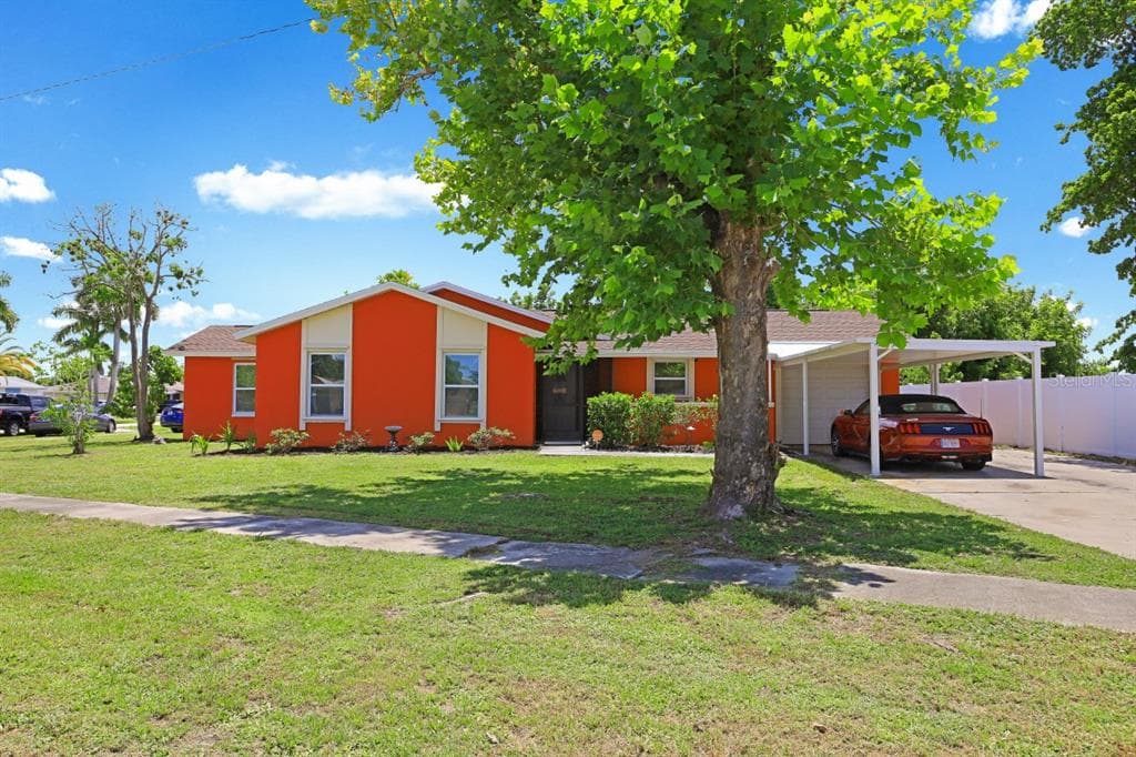 977 HEARTY STREET NORTH FORT MYERS, FL 33903