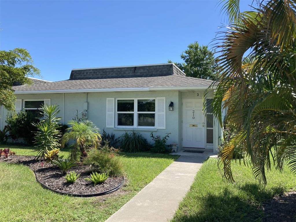 210 FIELD AVENUE E UNIT 3 VENICE, FL 34285