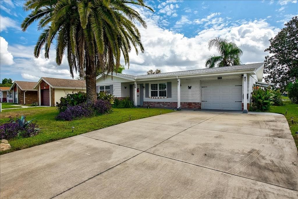 4118 WOODSVILLE DRIVE NEW PORT RICHEY, FL 34652