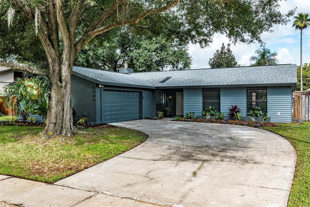 4409 AKITA DRIVE TAMPA, FL 33624
