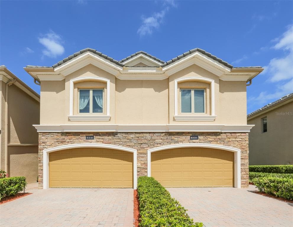 658 SAXONY BOULEVARD ST PETERSBURG, FL 33716