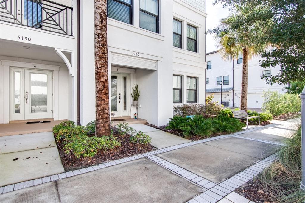 5130 BRIDGE STREET UNIT 5 TAMPA, FL 33611