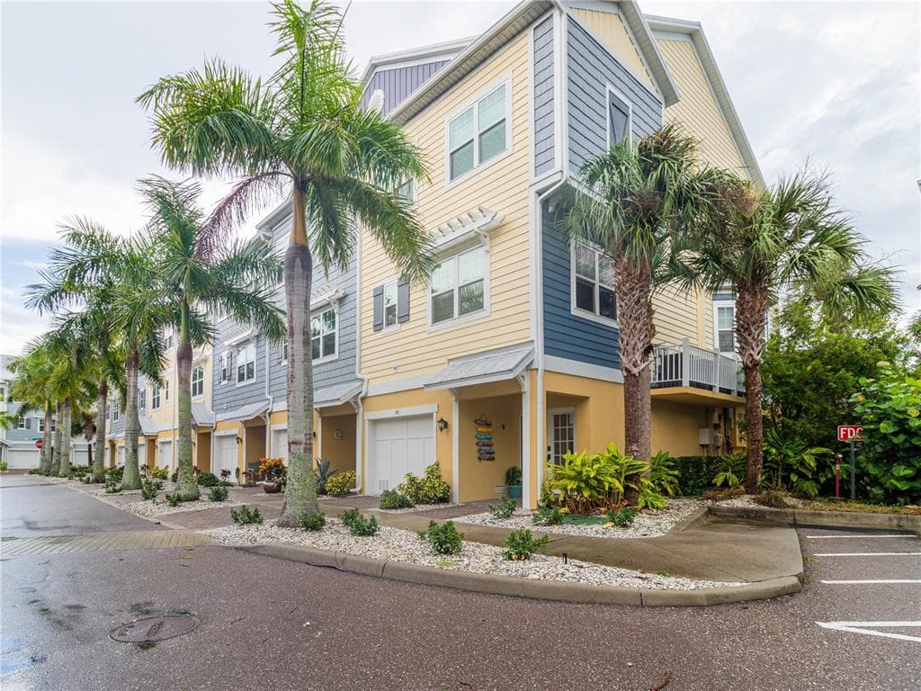 96 THE COVE WAY UNIT 96 INDIAN ROCKS BEACH, FL 33785