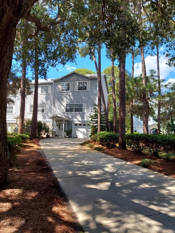 518 RYANS WOODS LANE PALM HARBOR, FL 34683