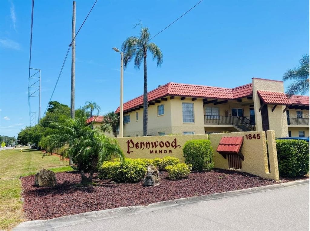 1845 S HIGHLAND AVENUE UNIT 9-13 CLEARWATER, FL 33756