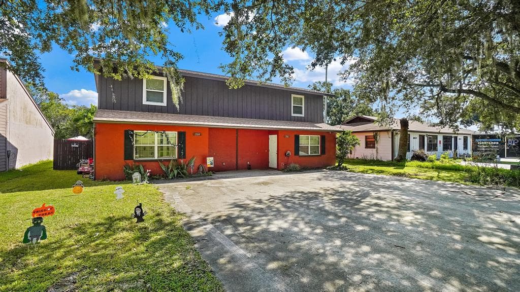 1364 FAIRWAY DRIVE LAKELAND, FL 33801