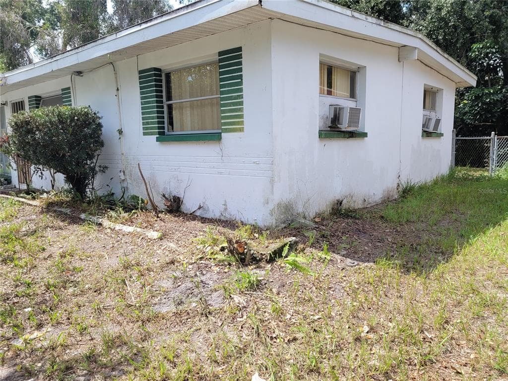 1420 POINCIANA DRIVE CLEARWATER, FL 33764