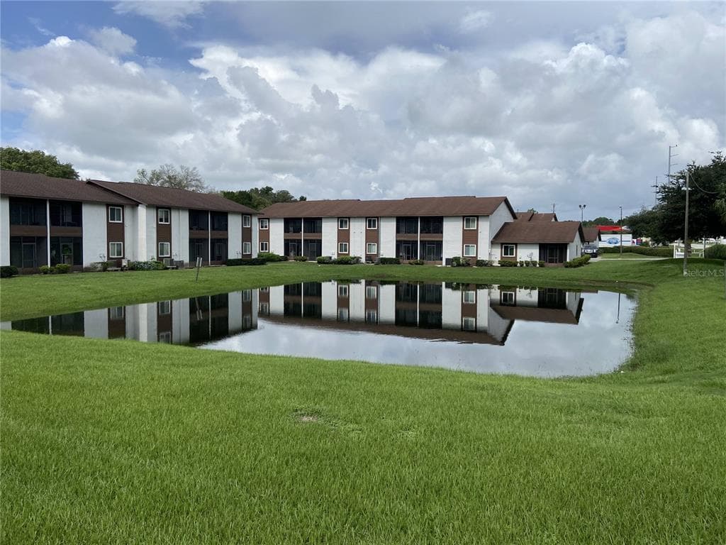 39132 COUNTY ROAD 54 UNIT 2082 ZEPHYRHILLS, FL 33542