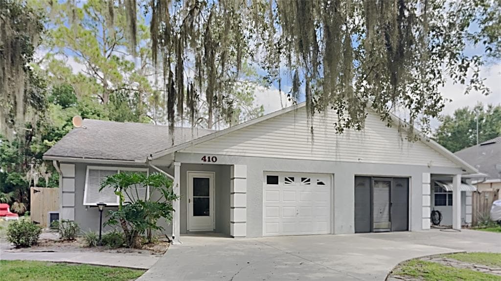 410 JENNIFER LANE EUSTIS, FL 32726