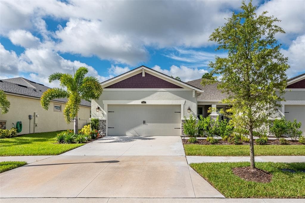 11613 CAMBIUM CROWN DR RIVERVIEW, FL 33569