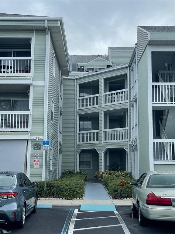 6916 STONES THROW CIRCLE N UNIT 9206 ST PETERSBURG, FL 33710