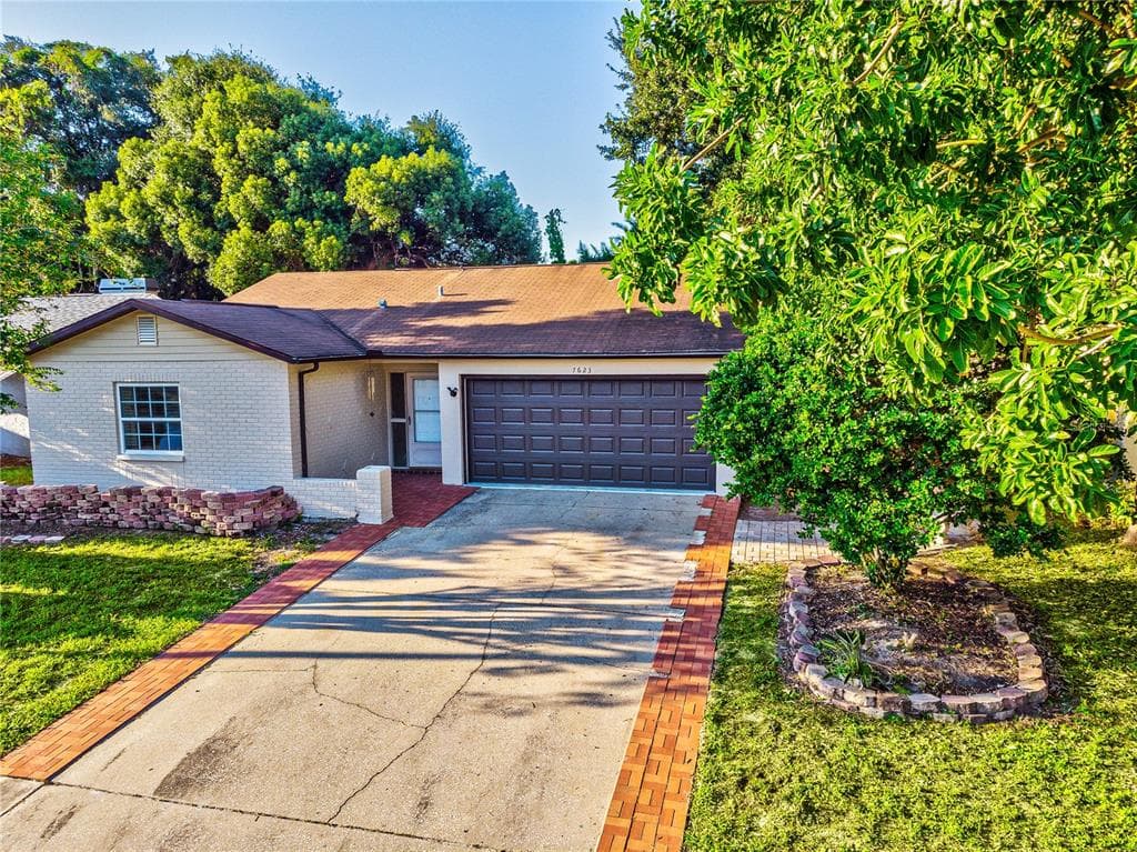 7623 BRAMBLEWOOD DRIVE PORT RICHEY, FL 34668