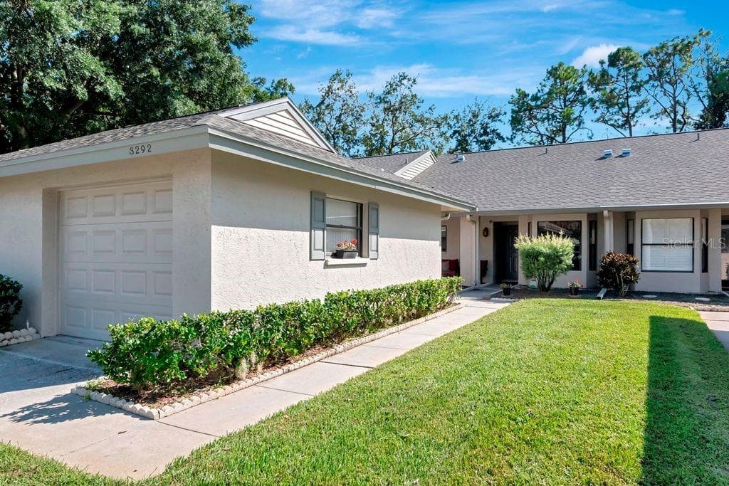 3292 LORI LANE UNIT 2 NEW PORT RICHEY, FL 34655