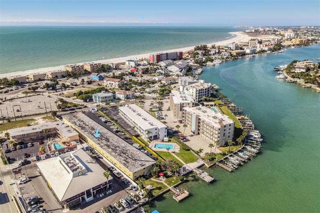 9715 HARRELL AVENUE UNIT 31 TREASURE ISLAND, FL 33706