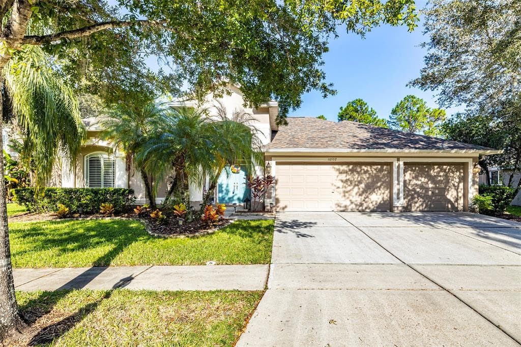 10532 PLANTATION BAY DRIVE