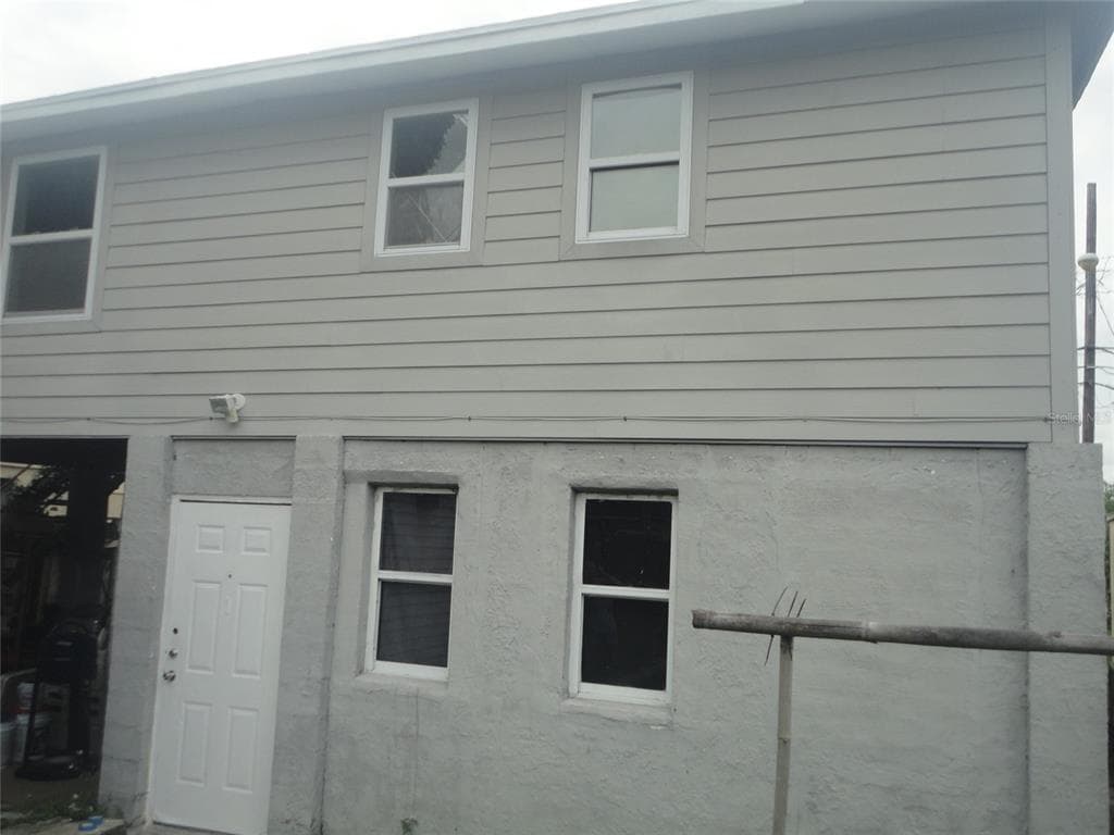 2735 41ST AVENUE N UNIT 1 ST PETERSBURG, FL 33714