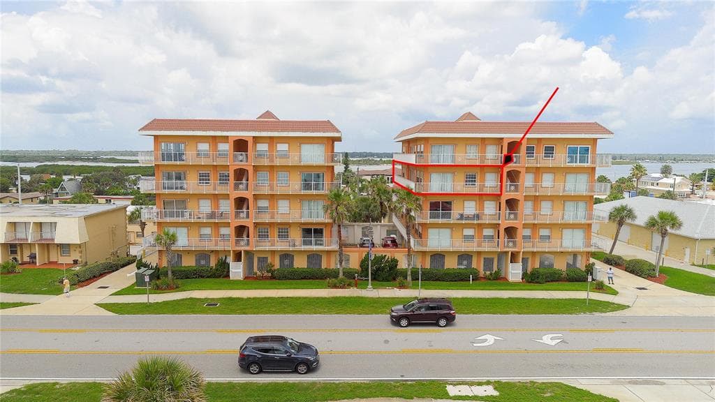 3756 S ATLANTIC AVENUE UNIT 302 DAYTONA BEACH SHORES, FL 32118