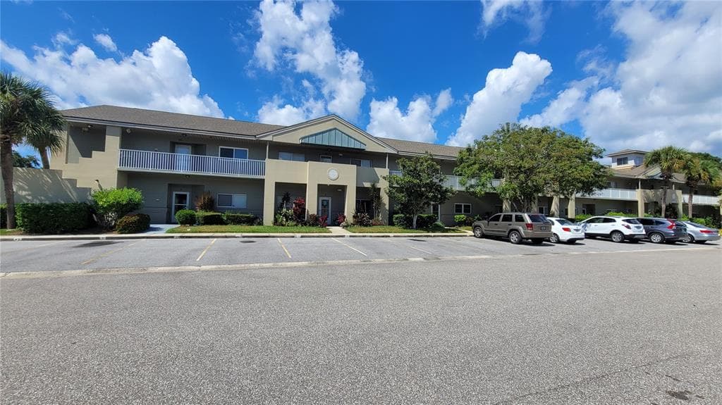 2294 BELGIAN LANE UNIT 24 CLEARWATER, FL 33763