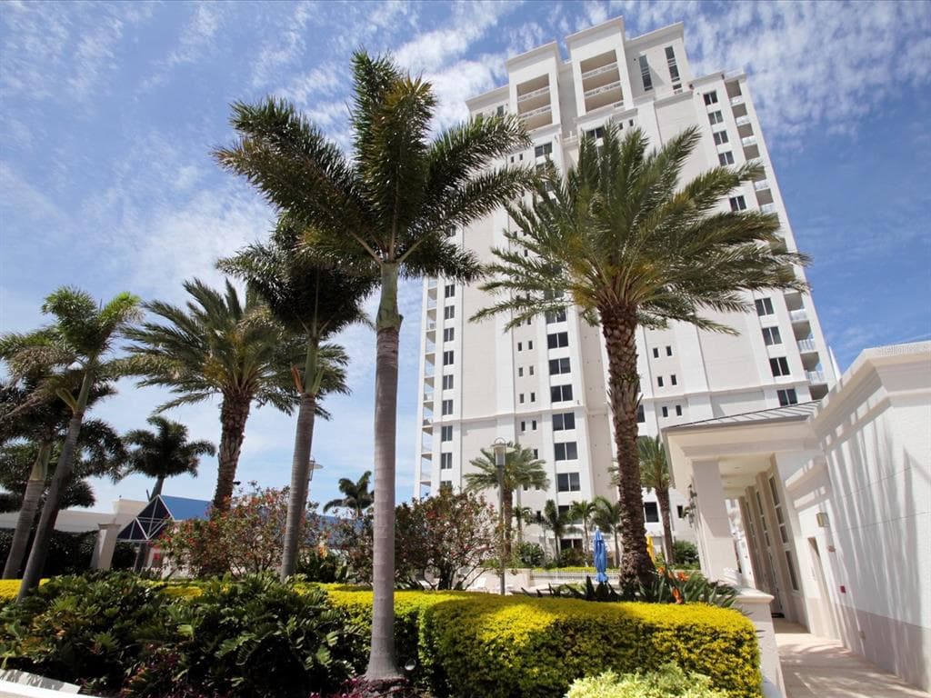 331 CLEVELAND STREET UNIT 704 CLEARWATER, FL 33755