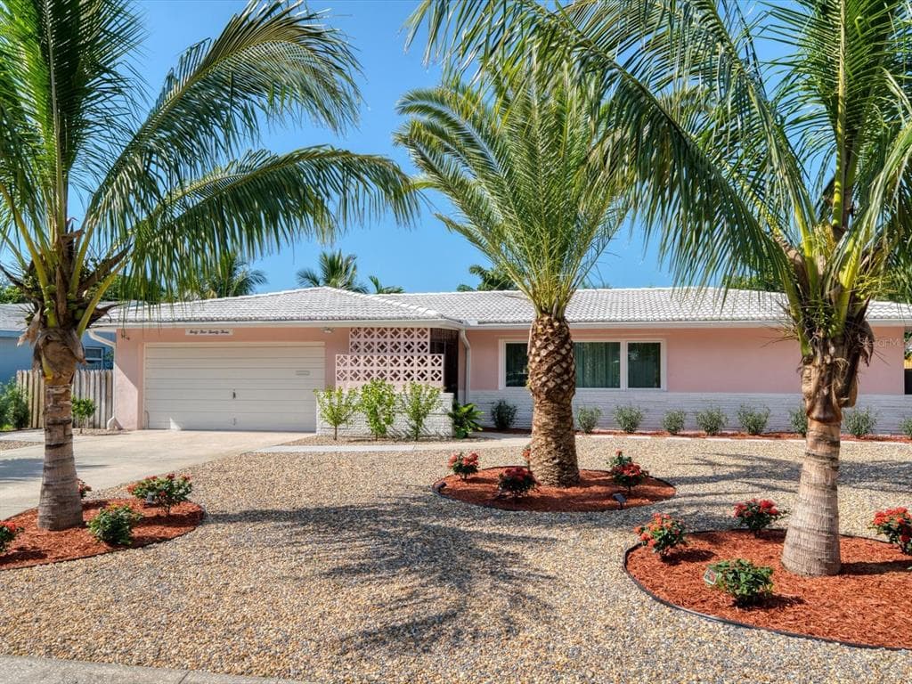 4523 CLEARWATER HARBOR DRIVE S LARGO, FL 33770