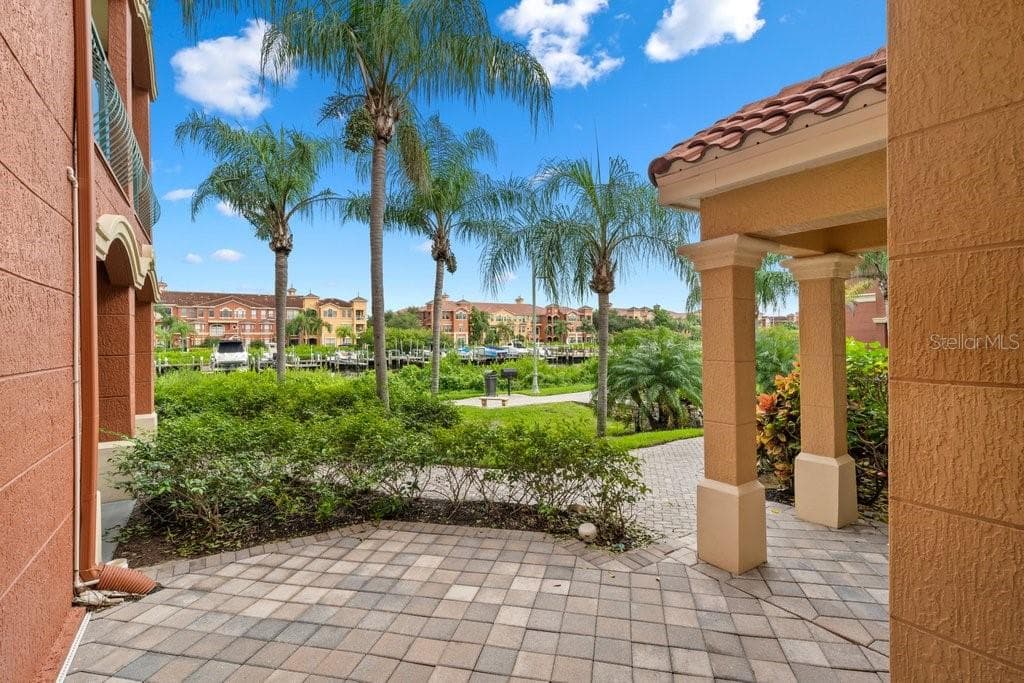 2738 VIA TIVOLI UNIT 215A CLEARWATER, FL 33764