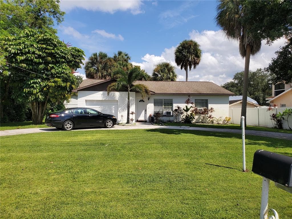 9938 PENINSULAR DRIVE GIBSONTON, FL 33534