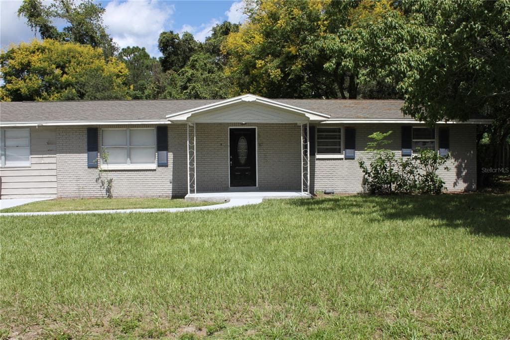 5110 TWIN PINE DRIVE PLANT CITY, FL 33566