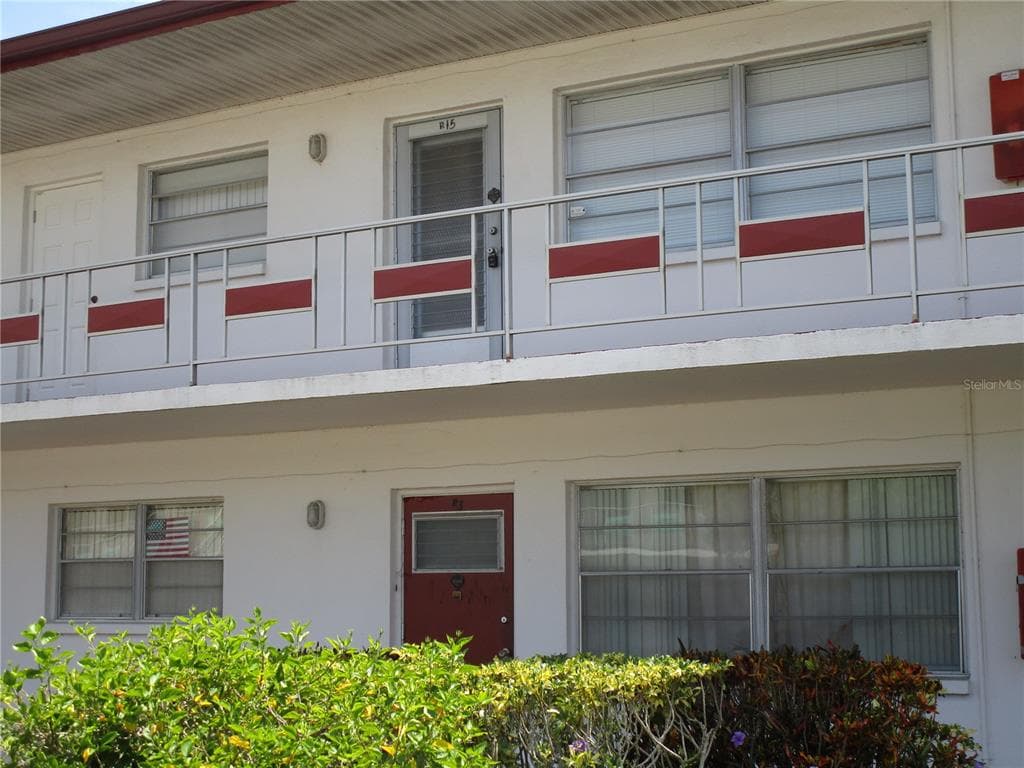 1950 58TH AVENUE N UNIT 15 ST PETERSBURG, FL 33714