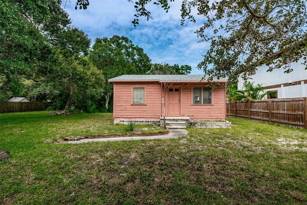 5815 INTERBAY BOULEVARD TAMPA, FL 33611