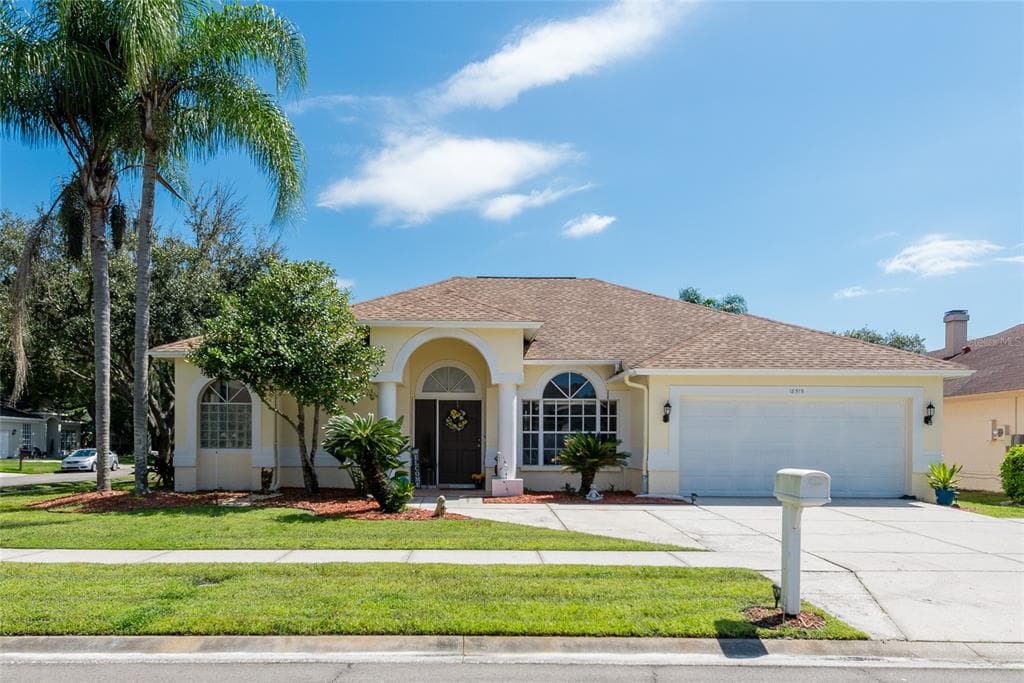 18515 AMBLY LANE TAMPA, FL 33647